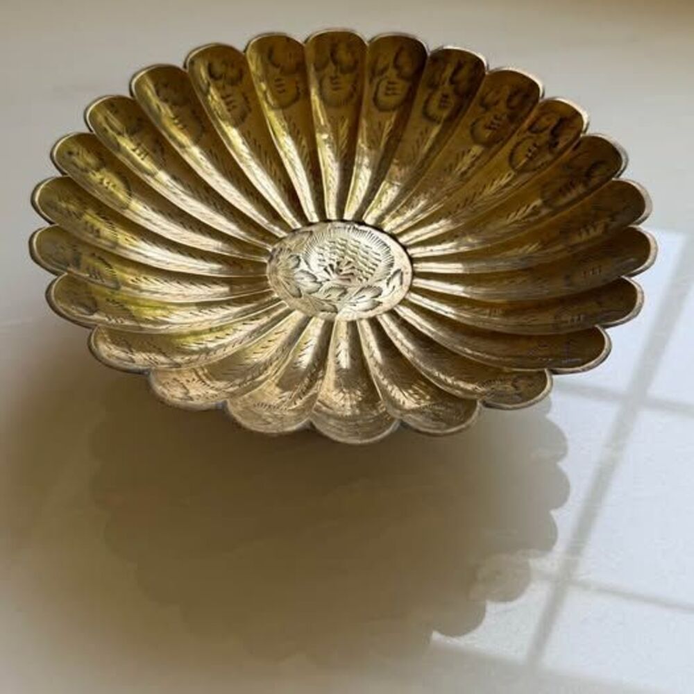 Antique Hand-Etched Brass fluter scalloped Pedestal Bowl